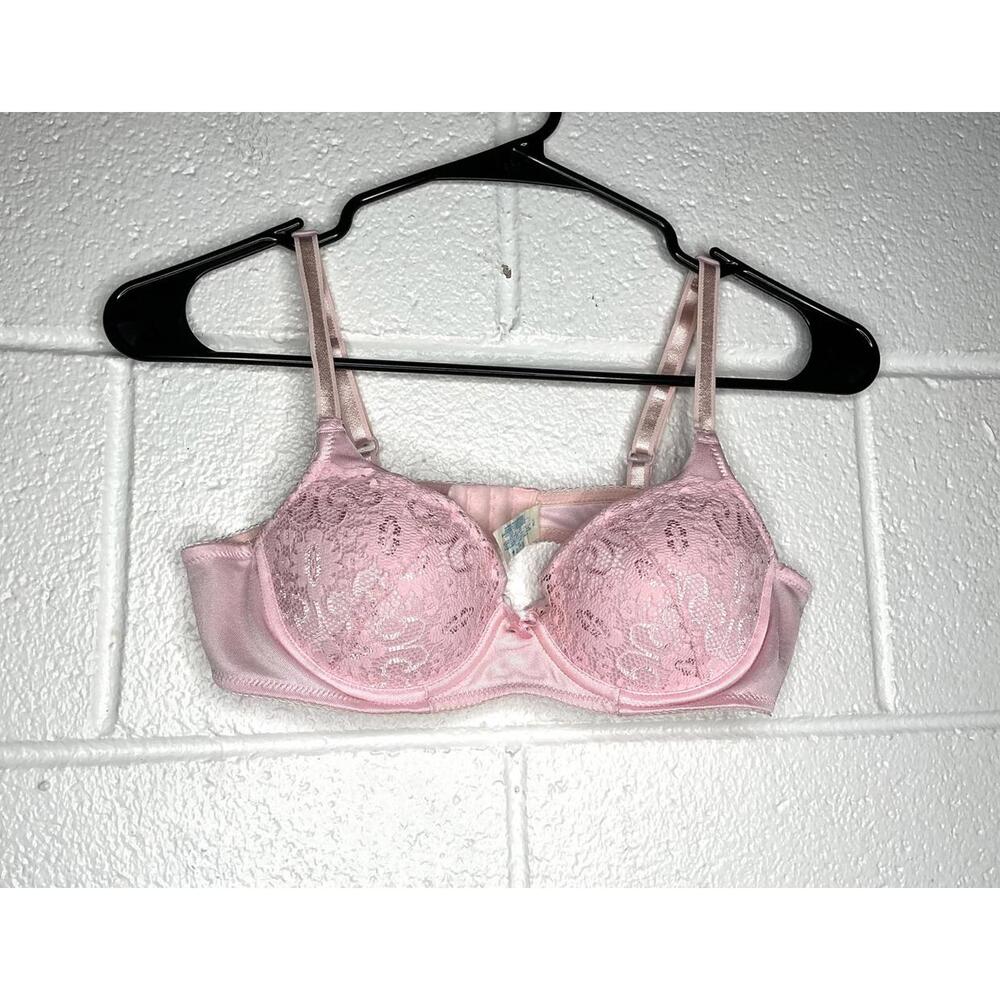 < Vintage Bestform Pink Lace Push Up Bra >